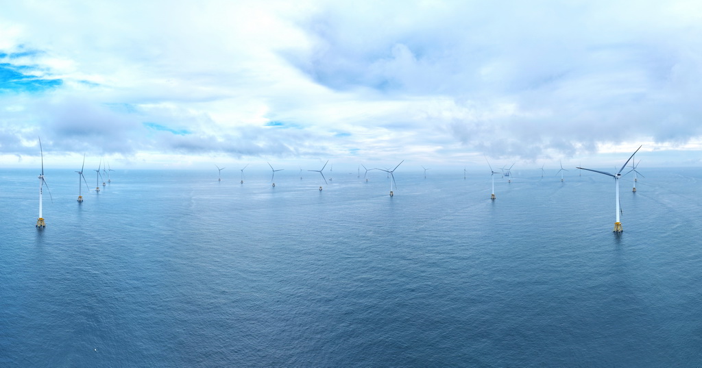 6月19日拍攝的三峽集團漳浦二期海上風電項目現(xiàn)場（無人機照片）。