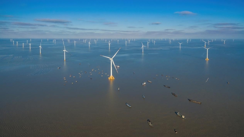 南通如東縣海上龍源環(huán)港風電場。吳垠峰攝