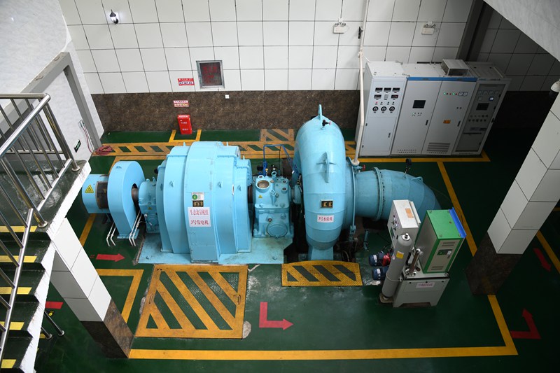 位于施秉縣的觀音巖水電站生態(tài)流量機(jī)組運(yùn)行中。潘希來(lái) 攝 (1)