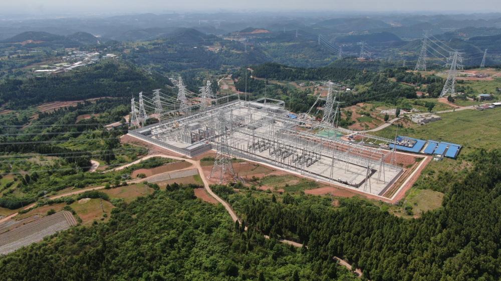 500千伏德陽南變電站全景。馬健供圖