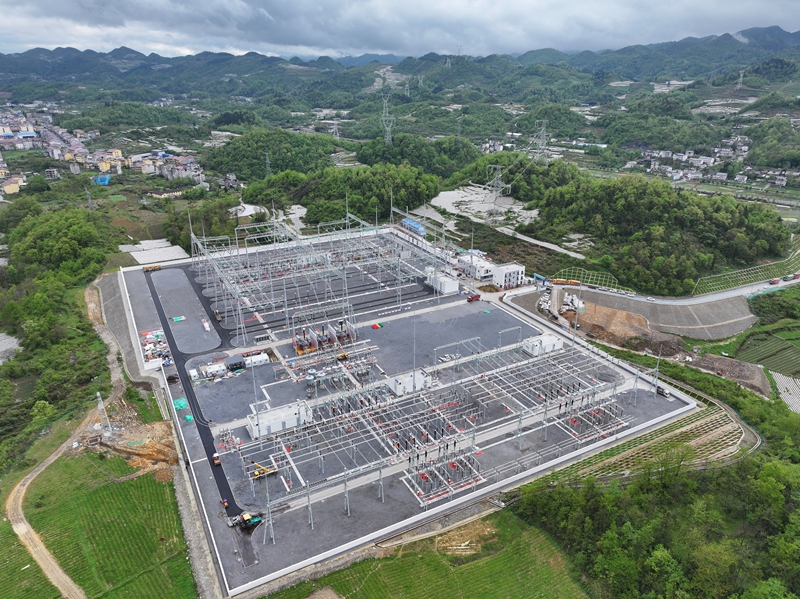 1、500千伏丹砂變電站。潘聰 攝.JPG