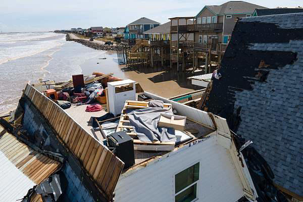 颶風(fēng)“貝麗爾”登陸美國，8人死亡300萬戶斷電