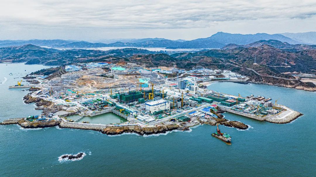 中廣核浙江三澳核電基地“華龍一號(hào)”建設(shè)現(xiàn)場(chǎng).jpg