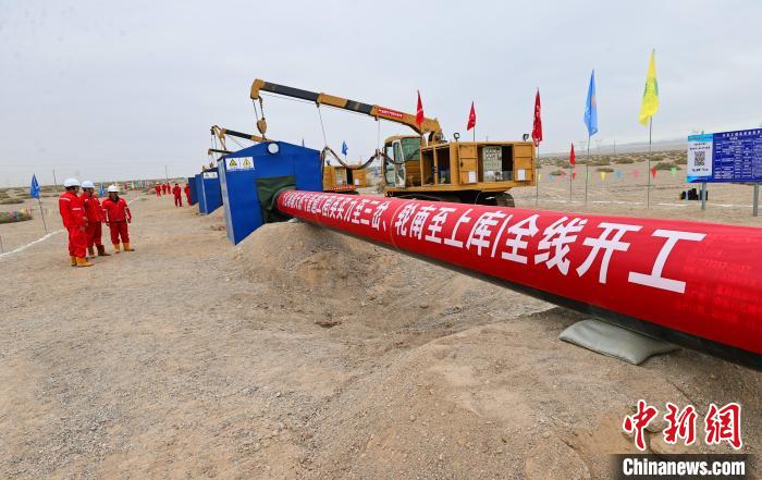 工程建設(shè)現(xiàn)場(chǎng)。陳士兵 攝